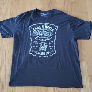 Guns N' Rose's t-shirt